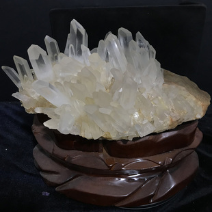 天然白水晶簇毛料内包黄兔毛(黄兔毛，)银山原石，大摆件居家办公室奇石装饰