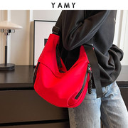 花曦家女大学生单肩斜挎包，小众设计ins风韩版包袋挎包红色包包女