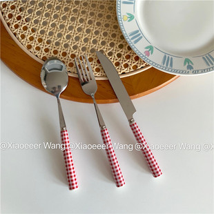 陶瓷餐具套装韩国ins法式红色格子格，纹餐勺长柄勺子甜品叉水果