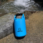 凹凸户外运动防水桶袋腰包2l手机，相机防水袋游泳漂流皮划艇冲浪包