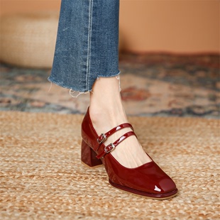 酒红色玛丽珍单鞋女设计感小众方头浅口羊皮法式粗跟高跟鞋女春秋