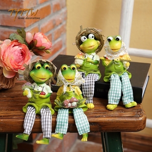 田园卡通动物桌面装饰可爱的格子青蛙吊脚，摆件树脂摆件装饰品