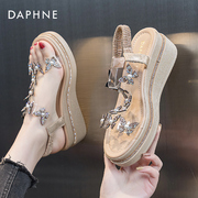 达芙妮高级感坡跟凉鞋女款2024年夏季时尚透明带水钻高跟女鞋