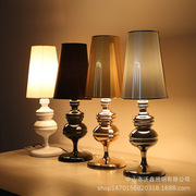 意大利 时尚卧室床头灯简约现代书房客厅创意个性艺术卫士台灯