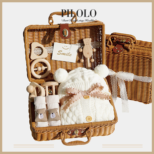 秋季新生儿礼盒有机彩棉衣服，套装婴儿礼物宝宝木质手摇铃玩具