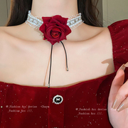 植绒红色玫瑰花颈链choker蕾丝颈带礼服晚宴项链配饰女秋冬高级感