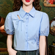 森系泡泡短袖蓝色衬衣女，2024年夏季镂空系带，蝴蝶结褶皱短款衬衫