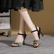 黑色凉鞋女夏季外穿高跟鞋小众细跟一字扣配裙子露趾气质时尚水钻