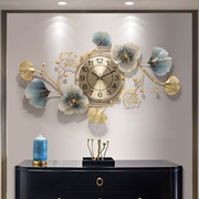 新中式创意钟表客厅餐厅时钟，轻奢挂钟挂墙钟饰银杏叶，艺术大气挂表