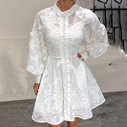 复古重工立体3d蕾丝花朵刺绣，连衣裙灯笼袖绑带白色淑女短裙两件套