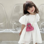 女童包包2023时尚儿童斜挎包，公主珍珠链条手提包小女孩配饰包