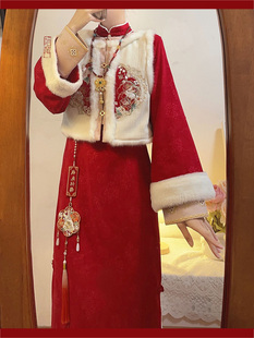 新中式女装中国风改良旗袍，汉服冬季敬酒服红色，连衣裙马甲套装秋冬