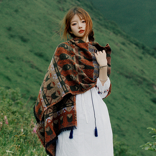 欧美民族风披肩女新疆西藏旅游拍照穿外搭川西斗篷两用围巾女冬季