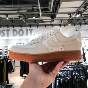 Nike耐克Air Force 1'07LX街舞系列空军一号休闲运动鞋FV3701-119