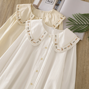 清新森系复古风琴褶，刺绣花朵娃娃领宽松棉质，长袖白色衬衫上衣女装