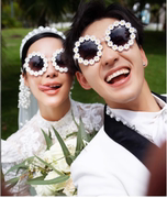 婚纱摄影旅拍道具，墨镜影楼拍照白色雏菊花边，眼镜圆形太阳眼镜