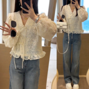 新中式国风盘扣蕾丝衬衫套装，女2024年春季设计感小众牛仔裤两件套