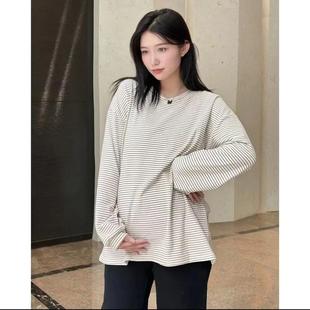 孕妇上衣秋冬新款宽松长袖条纹t恤打底衫现货针织圆领内搭孕妇装