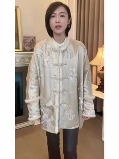 冬装女2023年高级感加厚新中式国风白色盘扣棉服外套6277
