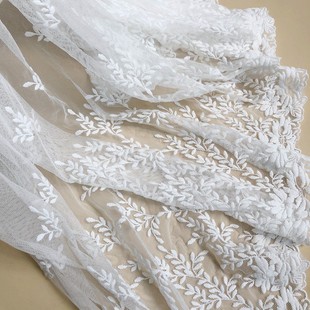 双边对称软米白色，网纱蕾丝布料diy纱裙子连衣裙，宽幅1.4米面料半米