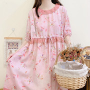 夏季温柔粉色蔷薇花少女，短袖连衣裙蕾丝拼接收腰，气质苎麻复古裙子