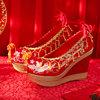 红色婚鞋女坡跟增高跟原创珍珠绑带，中式秀禾鞋，改良唐风翘头汉服鞋