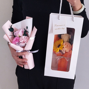 母亲节礼物花束康乃馨向日葵，玫瑰仿真香皂花节日，实用干花装饰