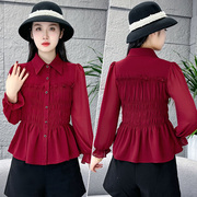 红色衬衫女设计感荷叶，边下摆显瘦遮肉雪纺衫春装气质收腰上衣