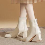 GG。奶白色瘦瘦靴女显瘦马丁靴秋冬短靴子加绒高跟短靴女