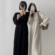 韩国chic法式慵懒风显瘦v领套头，宽松休闲纯色长袖针织毛衣连衣裙