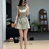 赫本风高级感气质修身显瘦纯色收腰无袖连衣短裙女2024年夏季