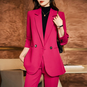 玫红色西装外套女士职业套装，春季设计感小众侧开叉休闲小西服