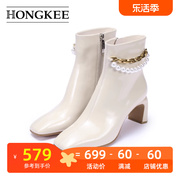 Hongkee/红科短靴女方头牛漆皮高跟时尚白色靴子女靴H071S416