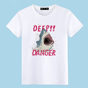 夏季男士短袖T恤男卡通潮流鲨鱼喷血个性新颖纯棉圆领透气大码
