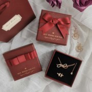 酒红色蝴蝶结饰品盒项链，耳环包装盒手镯，戒指耳钉首饰穿戴甲盒