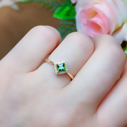 腾利天然沙弗莱戒指女款18k金镶嵌(金镶嵌)钻石绿色方形黄金女戒清新时尚