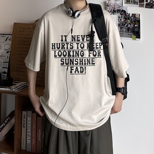 b东日系男装复古短袖，t恤夏季潮牌设计字母，小众简约帅气情侣短tee