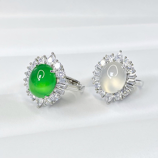 天然冰种玉髓戒指女款翡翠色，玉石镶嵌宝石帝王绿玛瑙，可调节戒指环