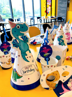 恐龙主题派对装饰道具，组合套装儿童卡通，生日聚会拍照道具布置用品