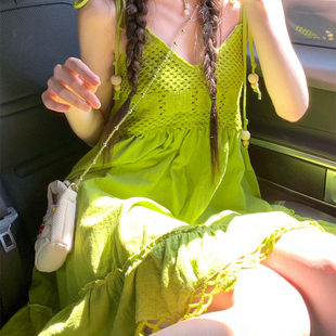 波西米亚风绿色流苏吊带连衣裙女2025夏设计感小众无袖多巴胺裙子