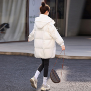 白色羽绒服女中长版2023冬季小众时尚女款女士外套中款面包服