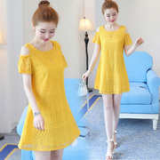 大码女装黄色连衣裙，夏季2023时尚洋气小个子，遮肚显瘦蕾丝裙子