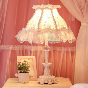 欧式温馨女孩儿童房蕾丝，公主粉创意，结婚房ins粉色台灯卧室床头灯