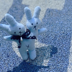 毛绒卡通怪怪丑萌双头小兔子彩色兔手工包挂钥匙扣挂件玩偶