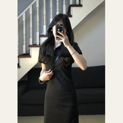 黑色polo连衣裙女夏2023小众，设计感气质，v领开叉收腰显瘦长裙