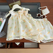 女童夏季雪纺棉纱2件套装2023女宝宝，韩版刺绣花朵吊带背心+短裤潮