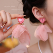 超仙粉色爱心花朵耳环，女布艺雪纺森系甜美耳钉，气质海边度假风耳饰