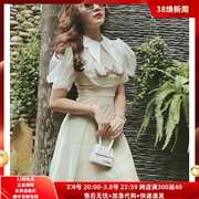越南品牌Lesart 娃娃领蕾丝高腰多层高贵复古气质连衣裙