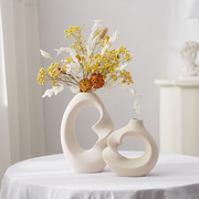 创意陶瓷艺术花瓶摆件轻奢高级感小众客厅插花家居电视柜软装饰品