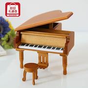 三角钢琴音乐盒创意留声机乐器高颜值情侣生日奖励八音盒音乐